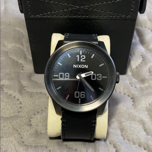 Nixon Corporal Watch - Picture 1 of 6